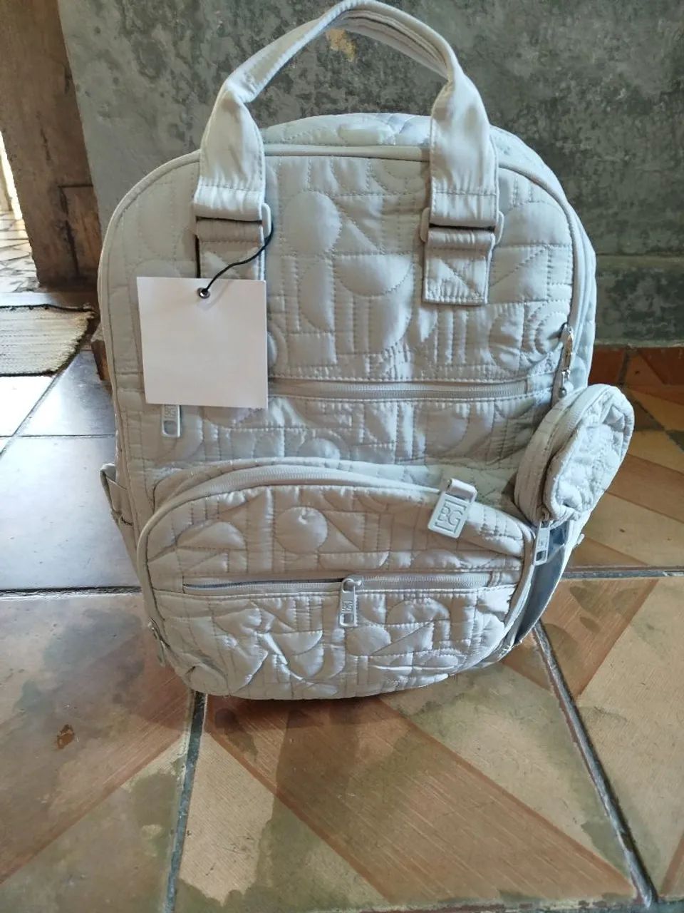 Mochila maternidade cinza - Foto 2