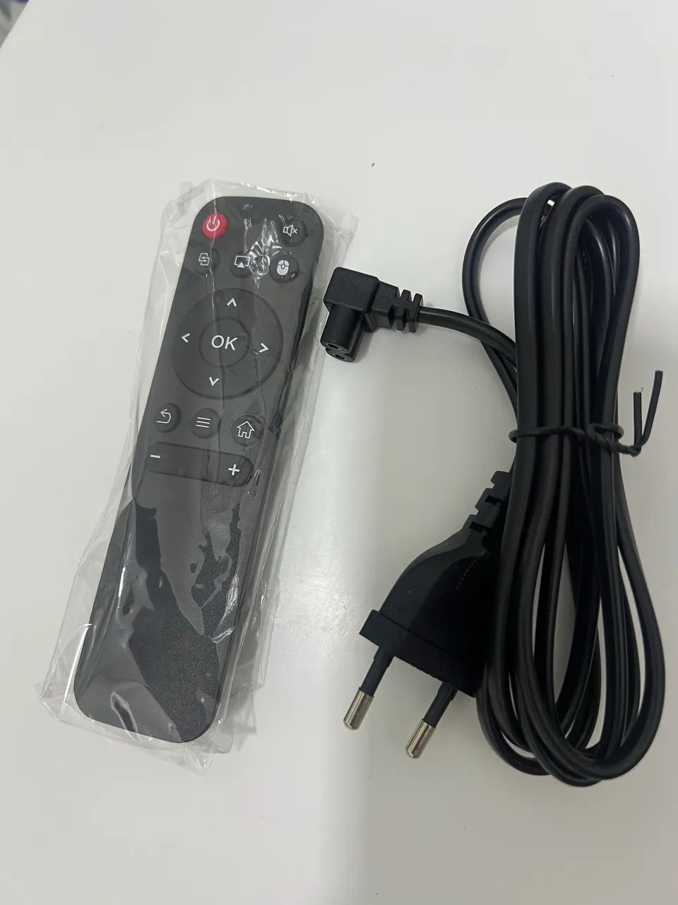 Mini Projetor Portátil 5G Wi-Fi 6 Bluetooth 5.0 Android 11 4K 1080P Full HD 8000 Lumens - Foto 2