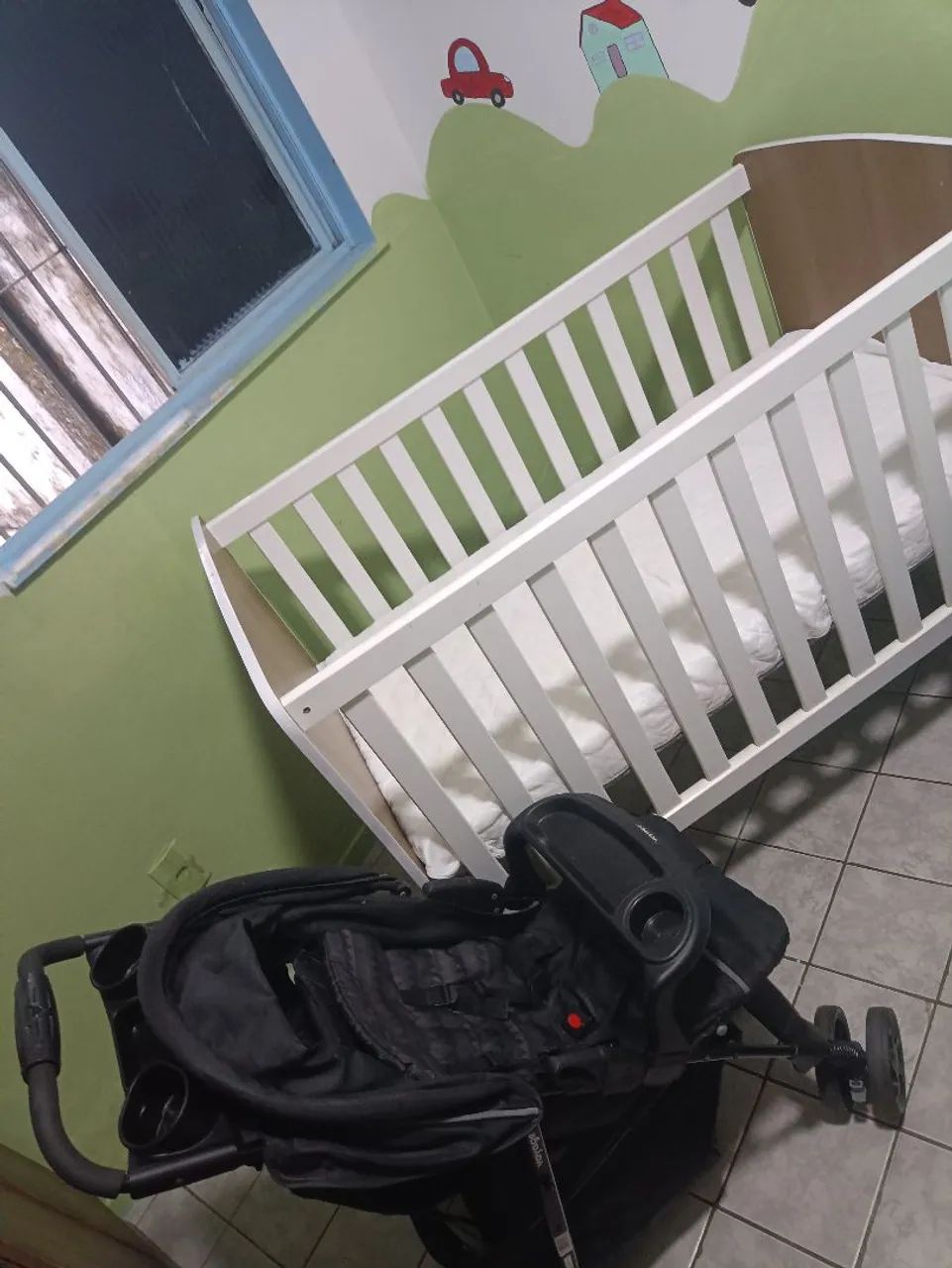Carrinho + berço de bebê 