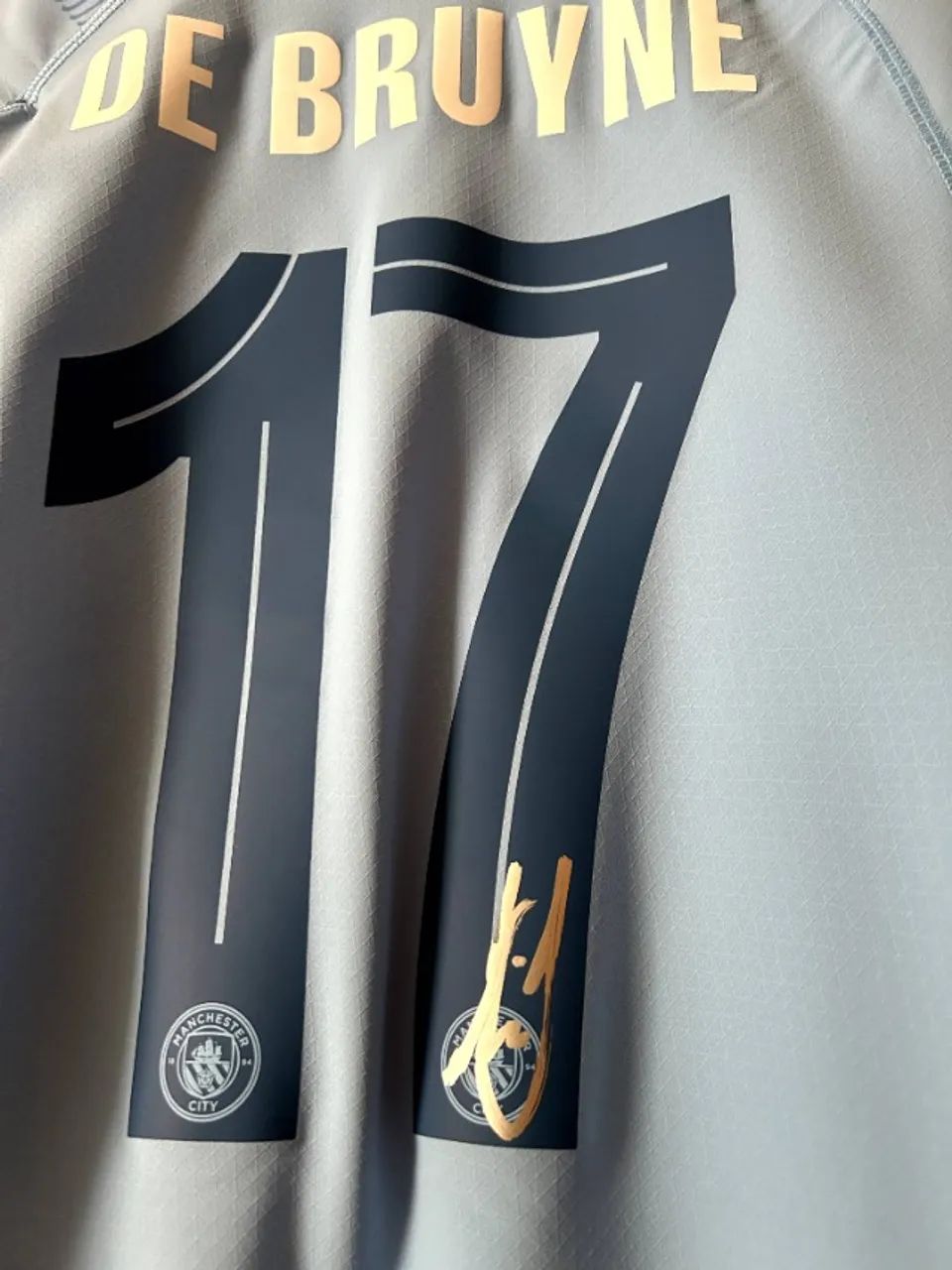 Camisa Manchester City home 23-24 Kevin De Bruyne - AUTOGRAFADA  - Foto 4