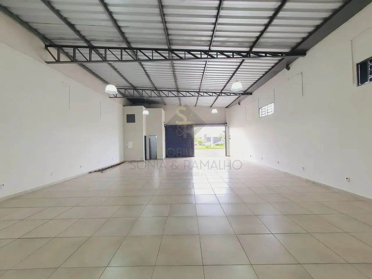 Galpão Comercial para Locação e Venda no Bairro Jardim Cristo Redentor, em Ribeirão Preto  - Foto 2