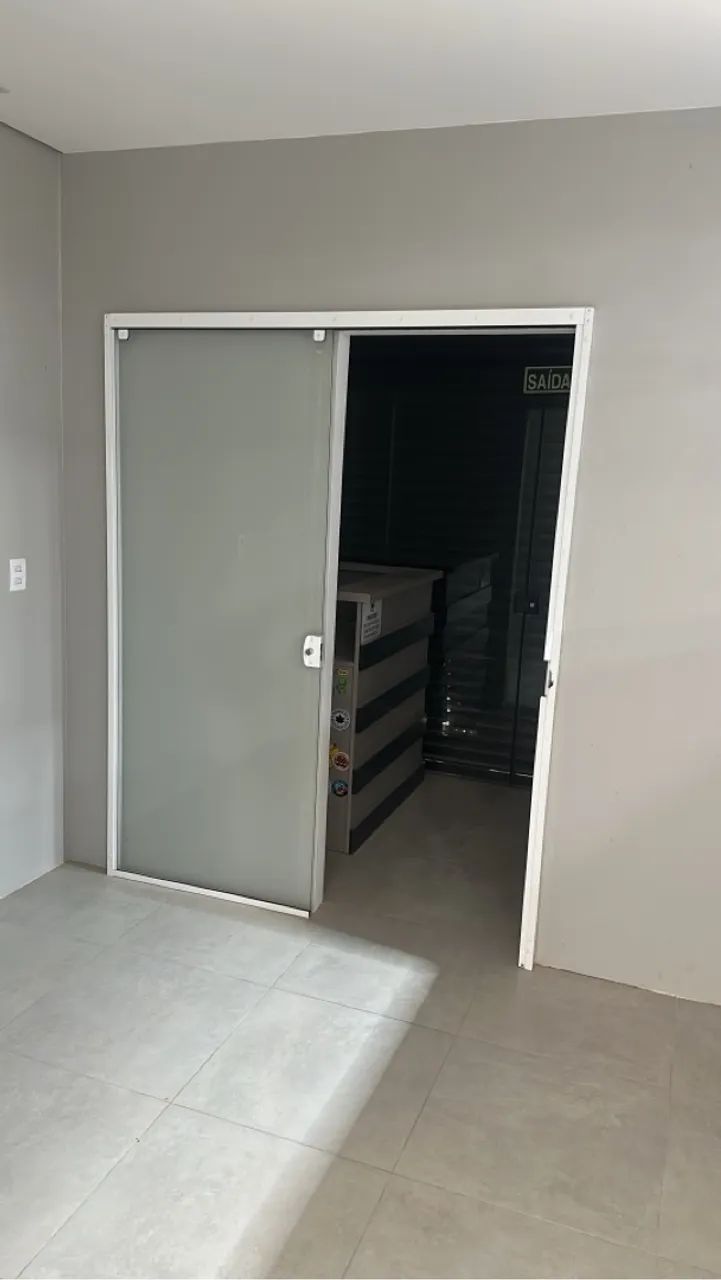 Porta de correr em vidro temperado