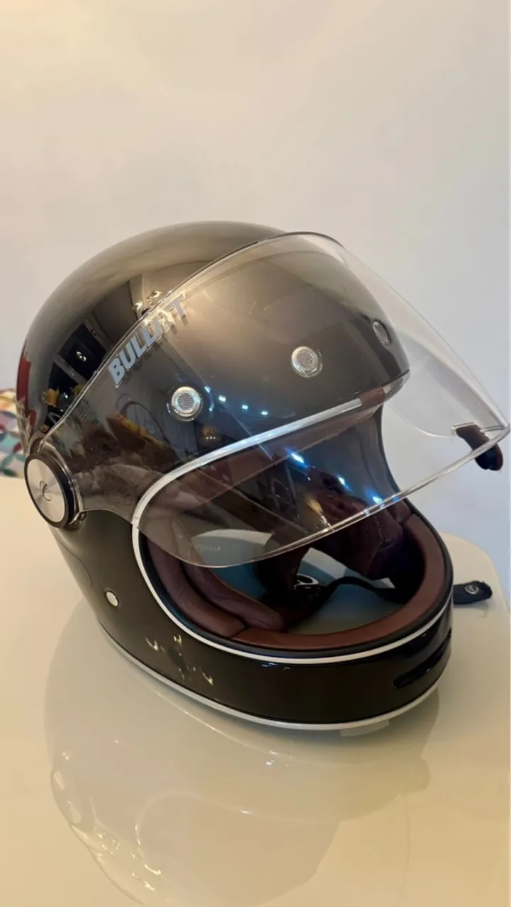 Capacete Bell Bullitt Preto com Rádio