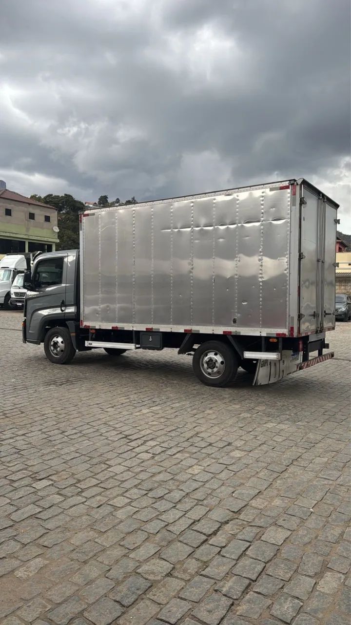 Volkswagen Express 2022 - Baú Fechado - Foto 2