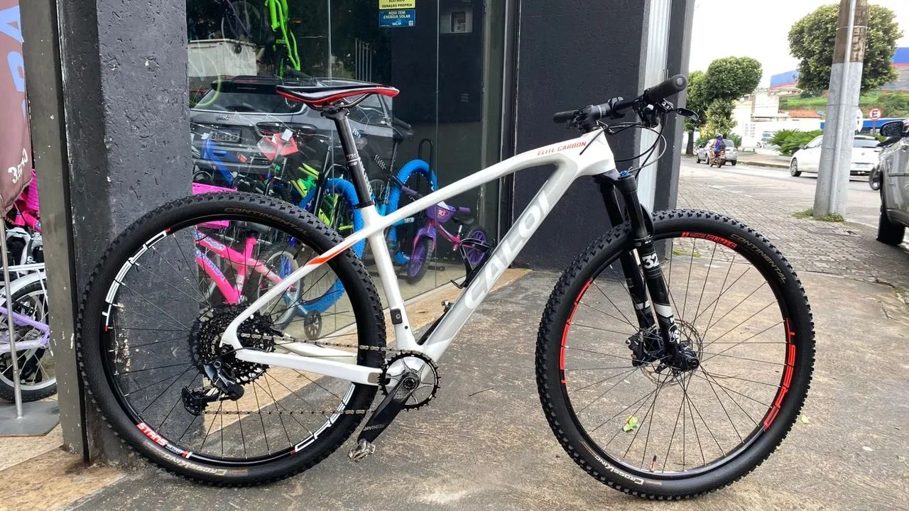MTB Caloi Elite Carbon Racing Seminova Segundo Dono com Nota Fiscal 