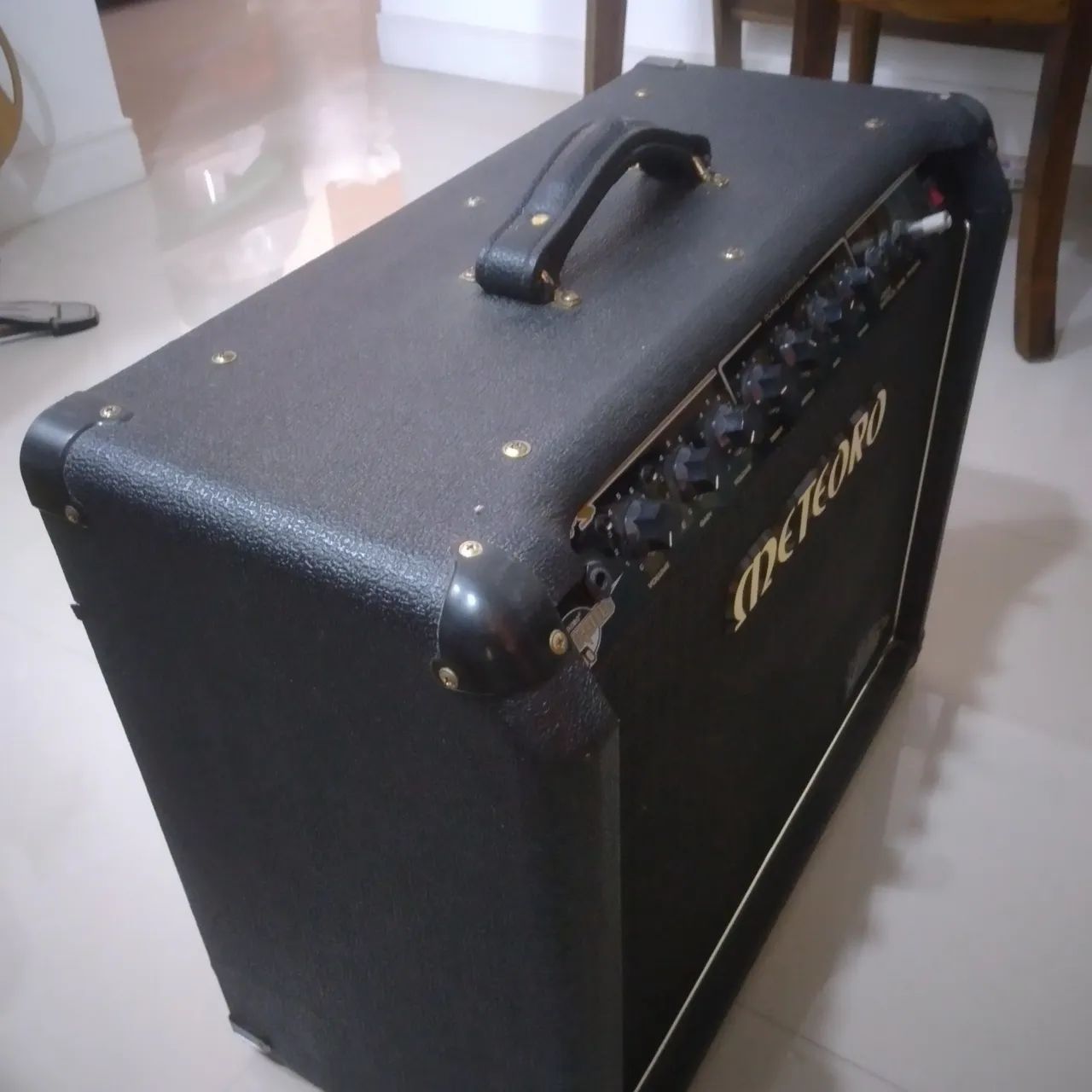 Amplificador Meteoro Nitrous 100W com Pedal Foot switch incluso - Foto 3