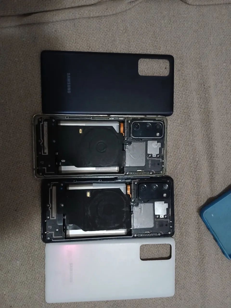 (com defeito) dois s20 fe