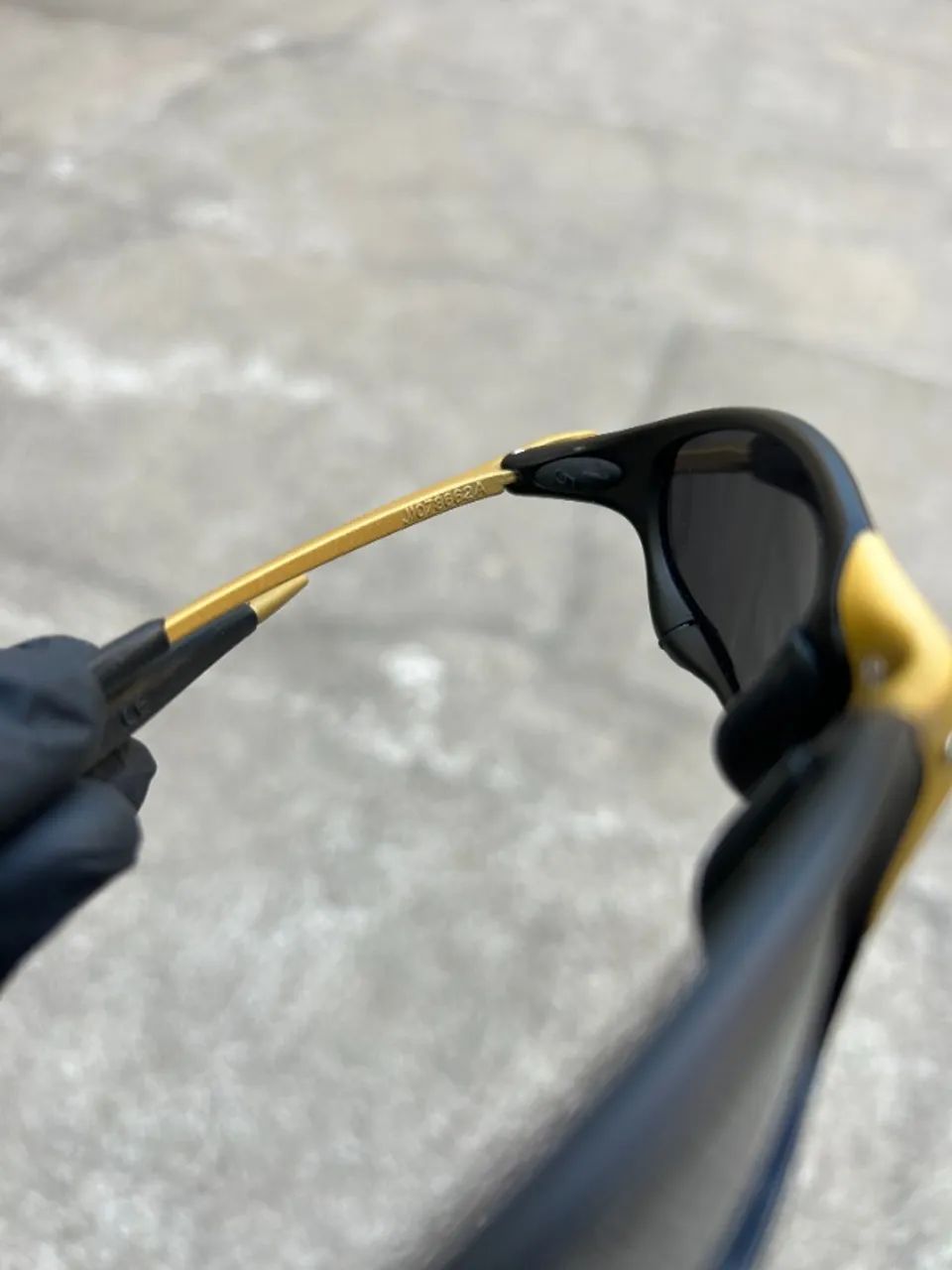 Lupa Óculos Corvette X-Metal MC TUTO Oakley Juliet Dourado 24k
