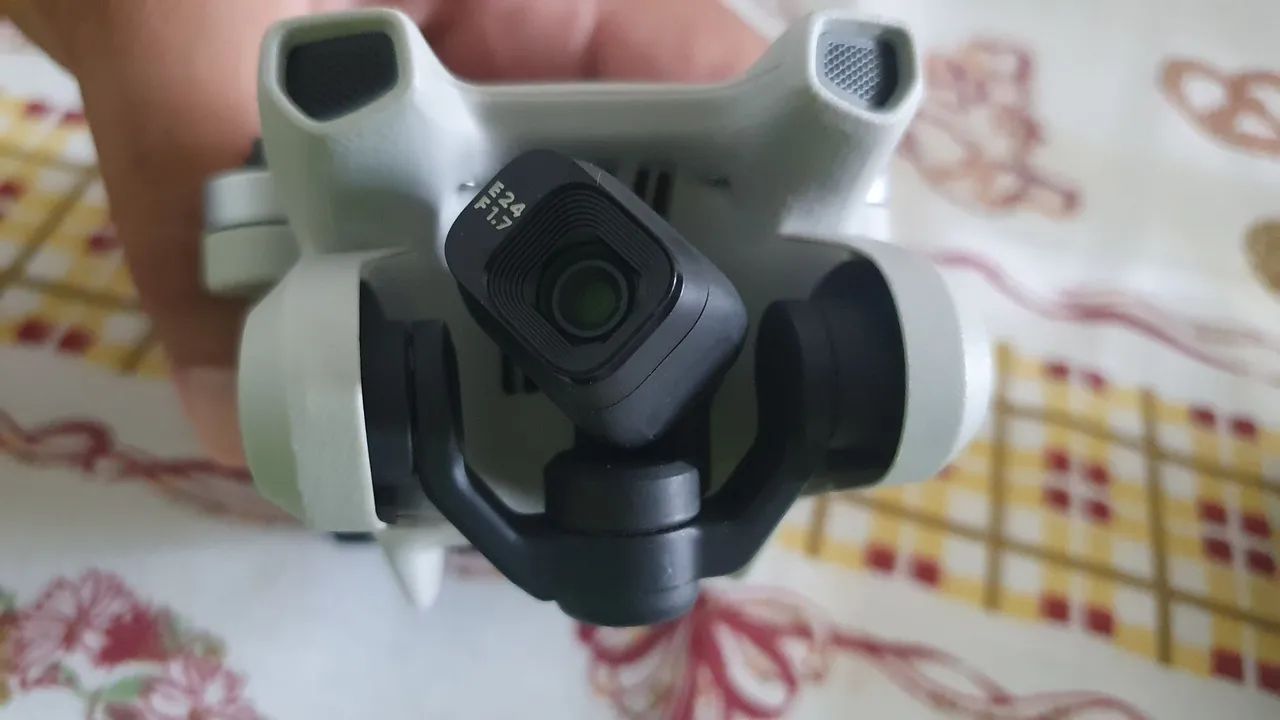 Dji Mini 3 c/ 03 baterias sendo um plus + bolsa e cartão - Foto 6
