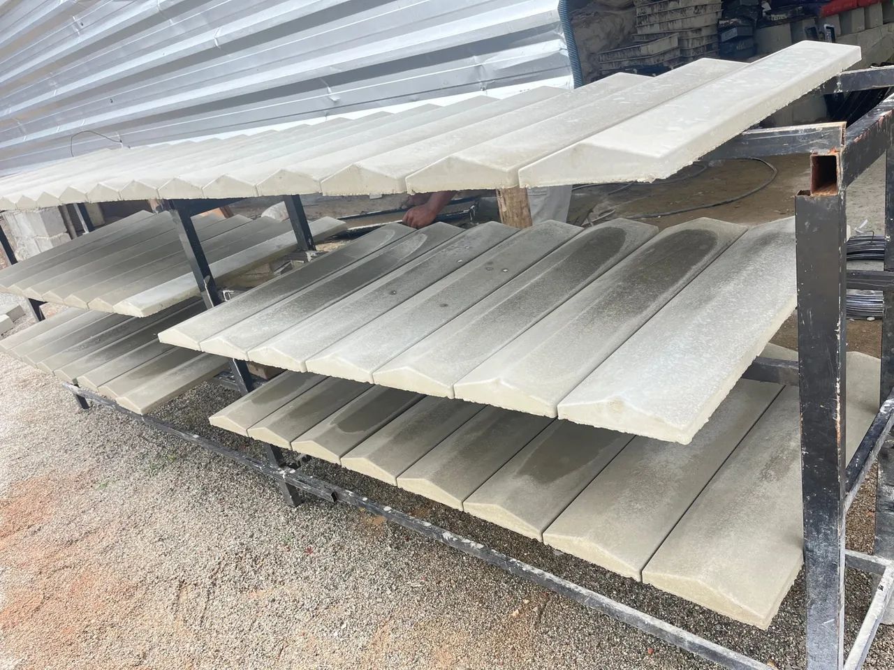 Chapéu de muro pingadeira em concreto, diversos tamanhos  - Foto 5