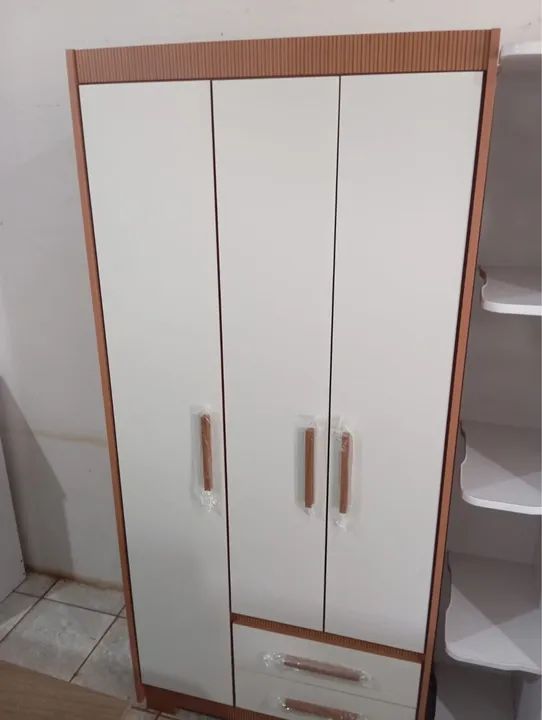 GUARDA ROUPA 3 PORTAS 