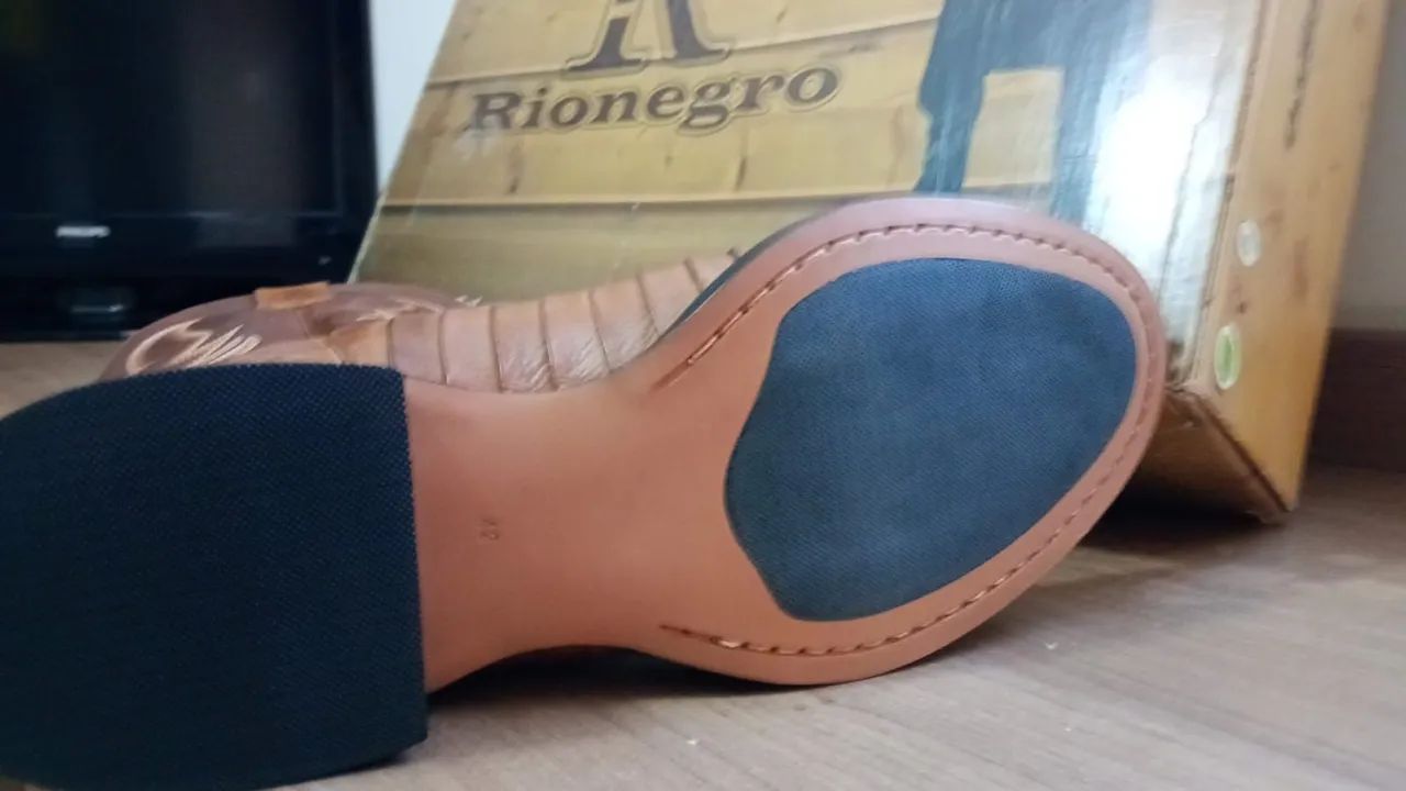 Botas Rio Negro Casco de Tatu - Foto 2