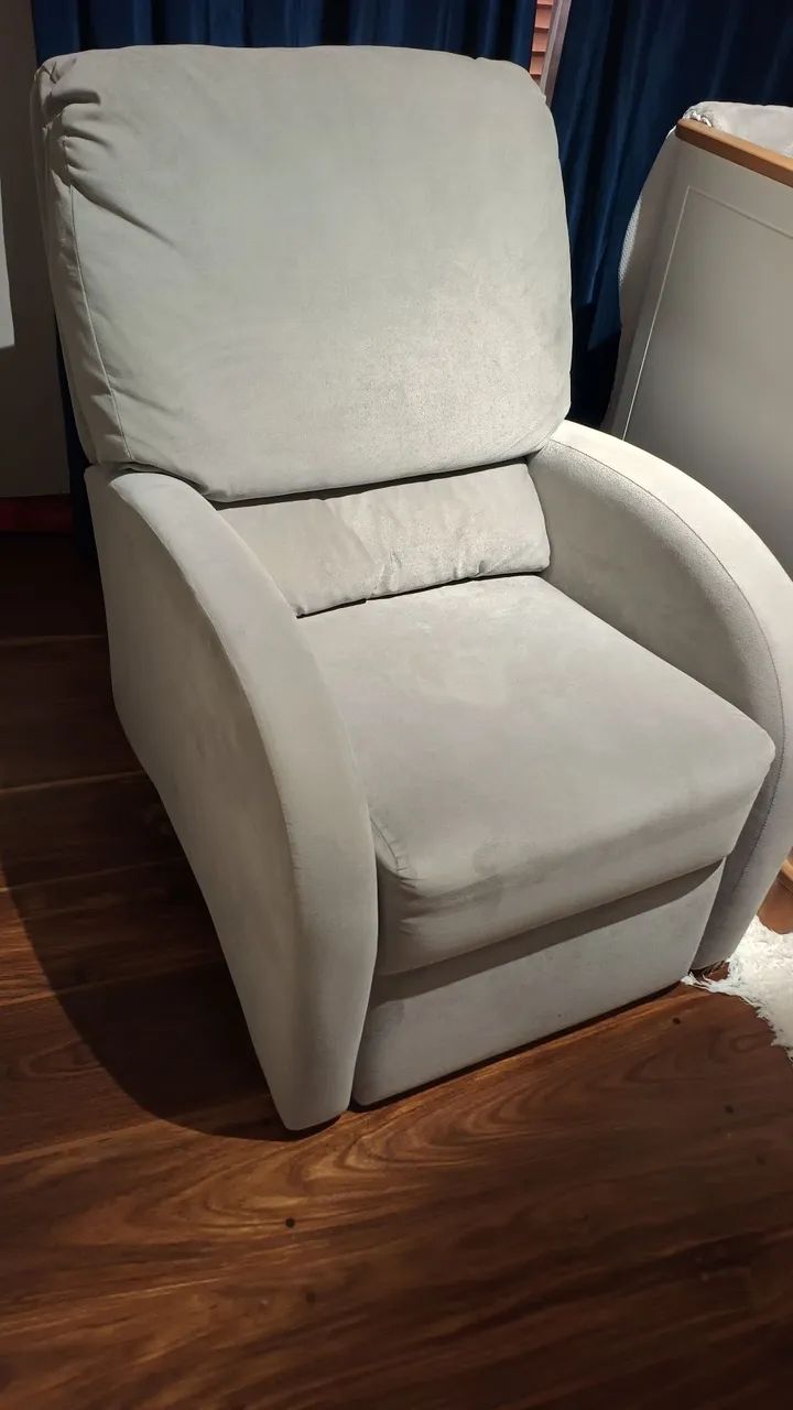Poltrona amamentação pouquíssimo uso