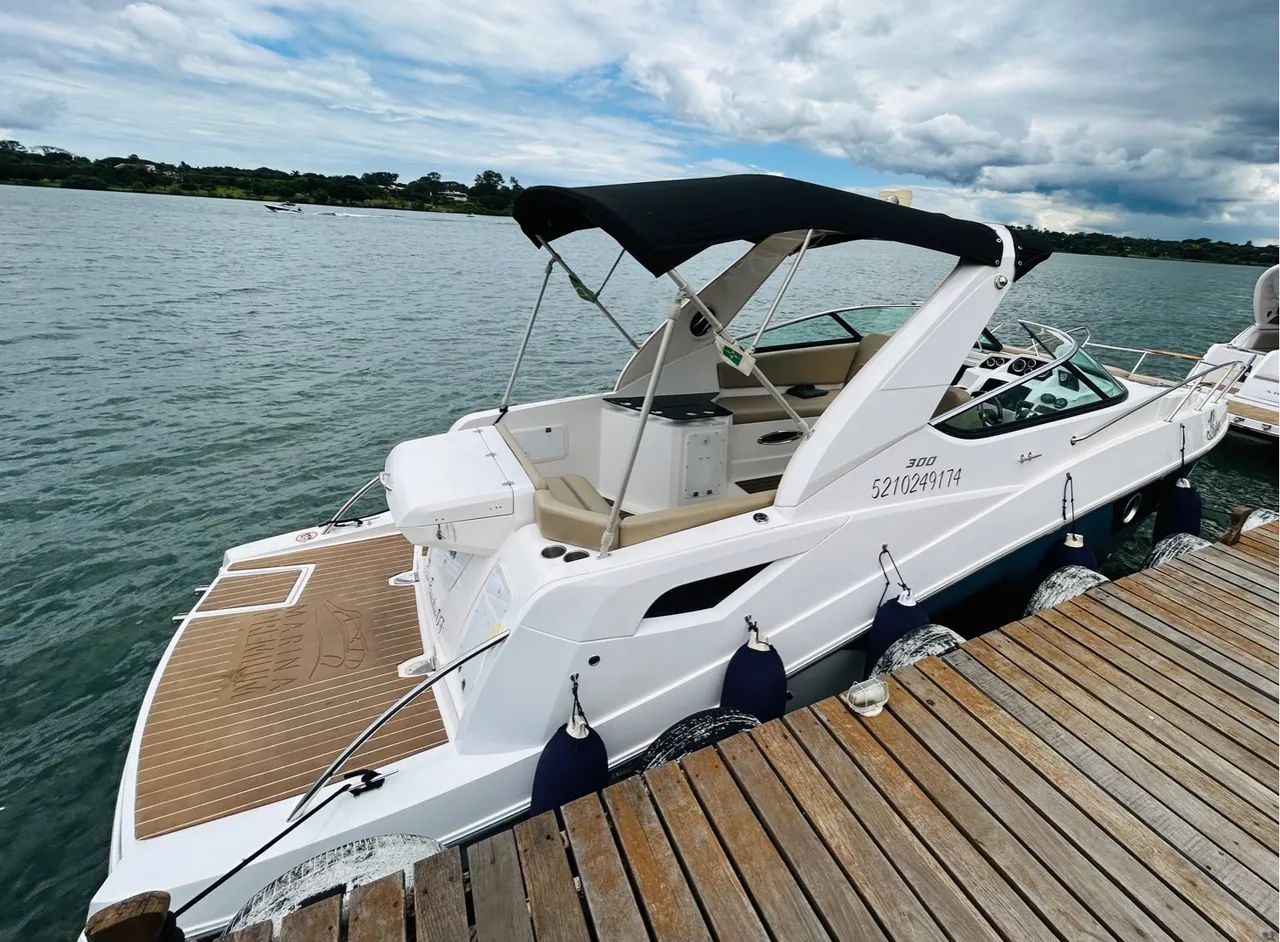 Lancha V300 Ventura Luxo e performance - Foto 14