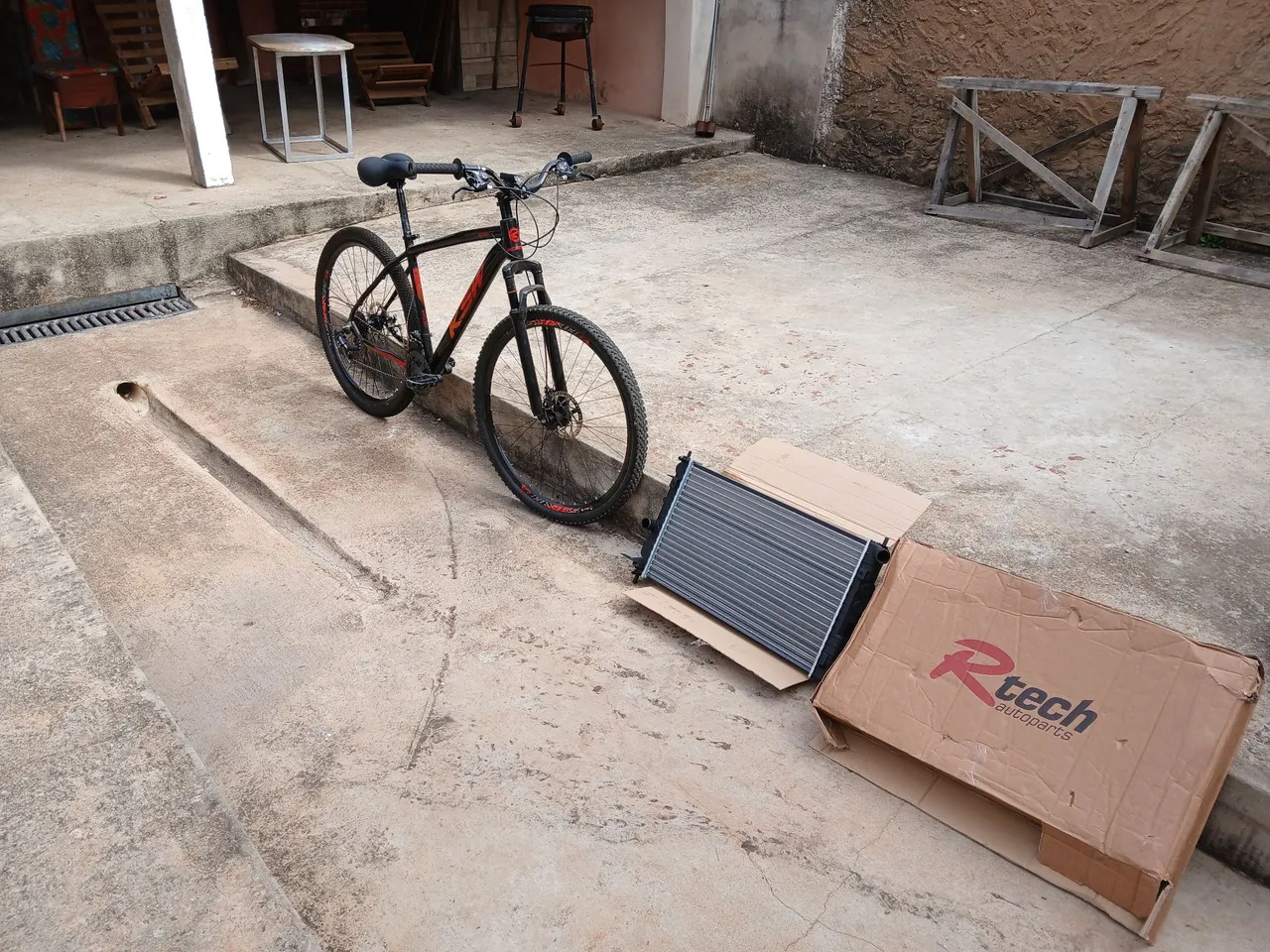Bicicleta MTB Aro 29 mais um radiador do vectra novo sem uso