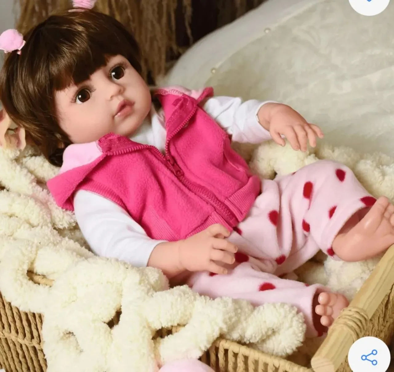 Linda Boneca Bebê Reborn realista nova menina