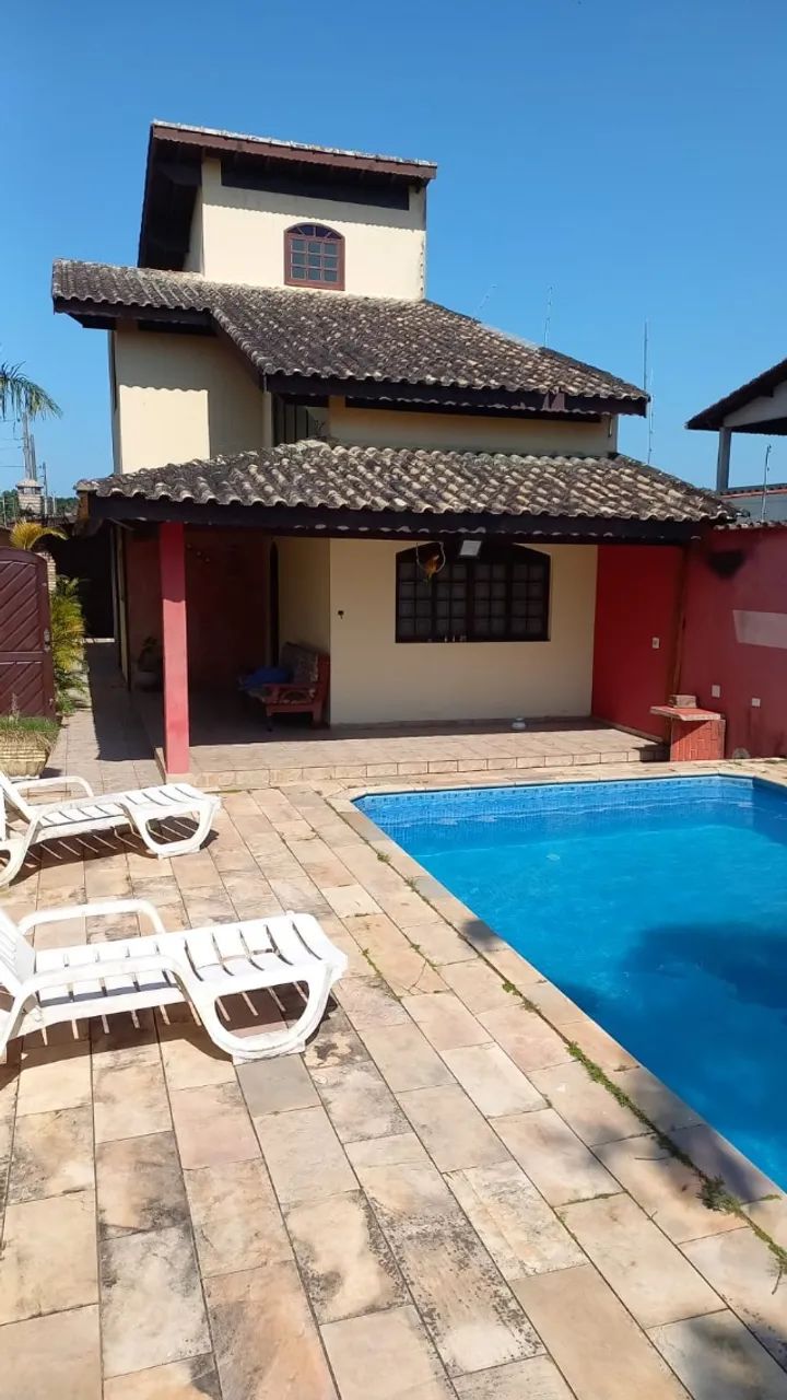 Alugo ou Vendo Casa 3 quartos com piscina (Com ou sem Mobília) Cibratel II