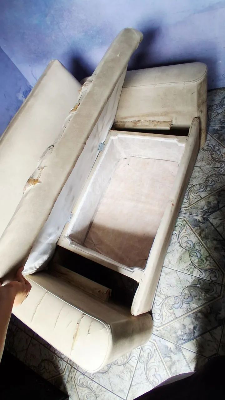 Sofá cama usado com bau - Foto 3