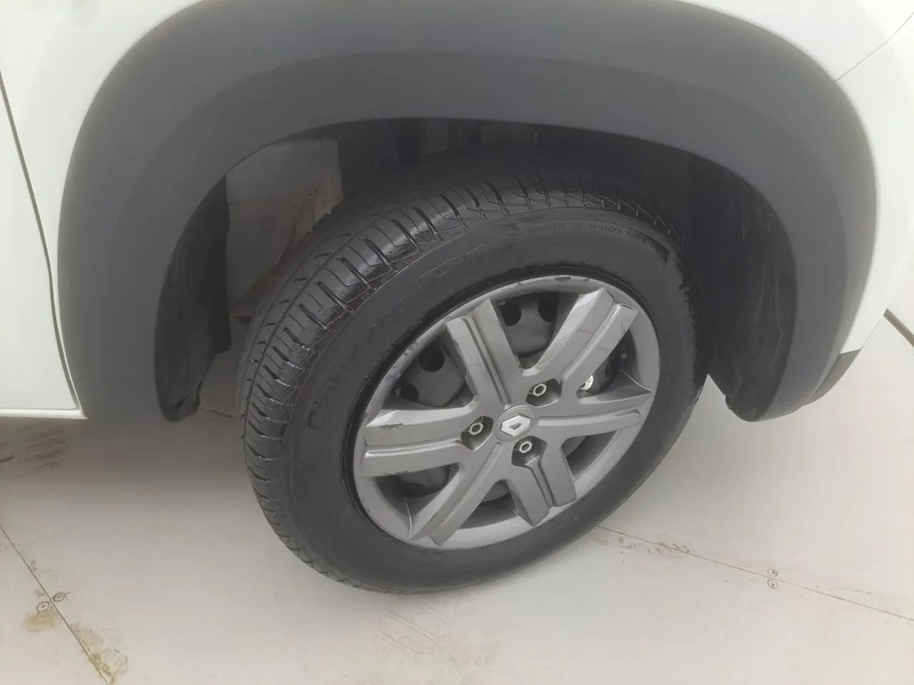 Renault Kwid 1.0 Zen, foto 13 de 18
