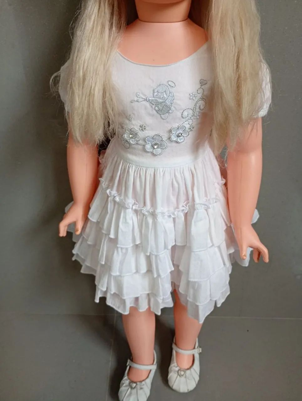 Boneca amiguinha  - Foto 4