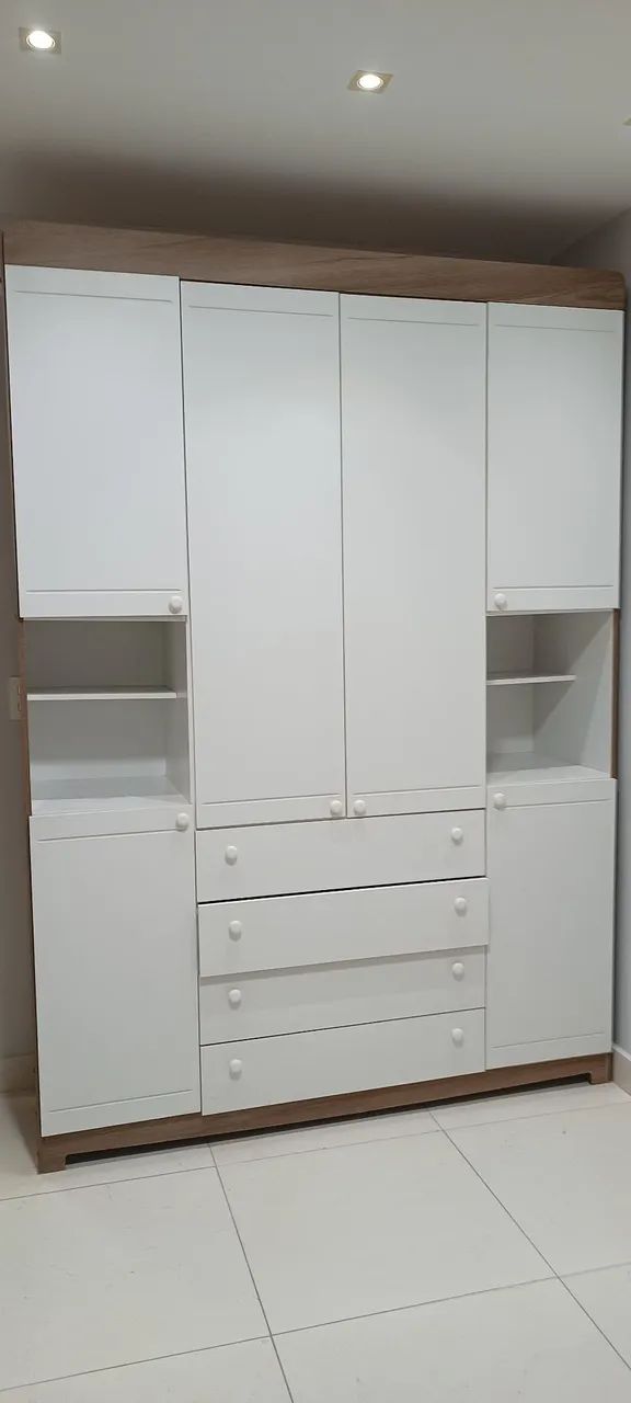 Vendo guarda roupa em bom estado  - Foto 2