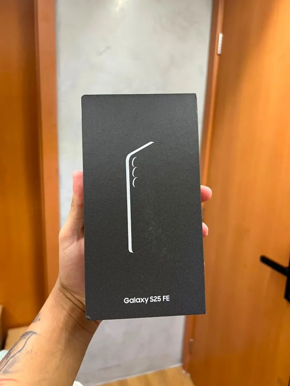 Samsung Galaxy s25 fe lacrado