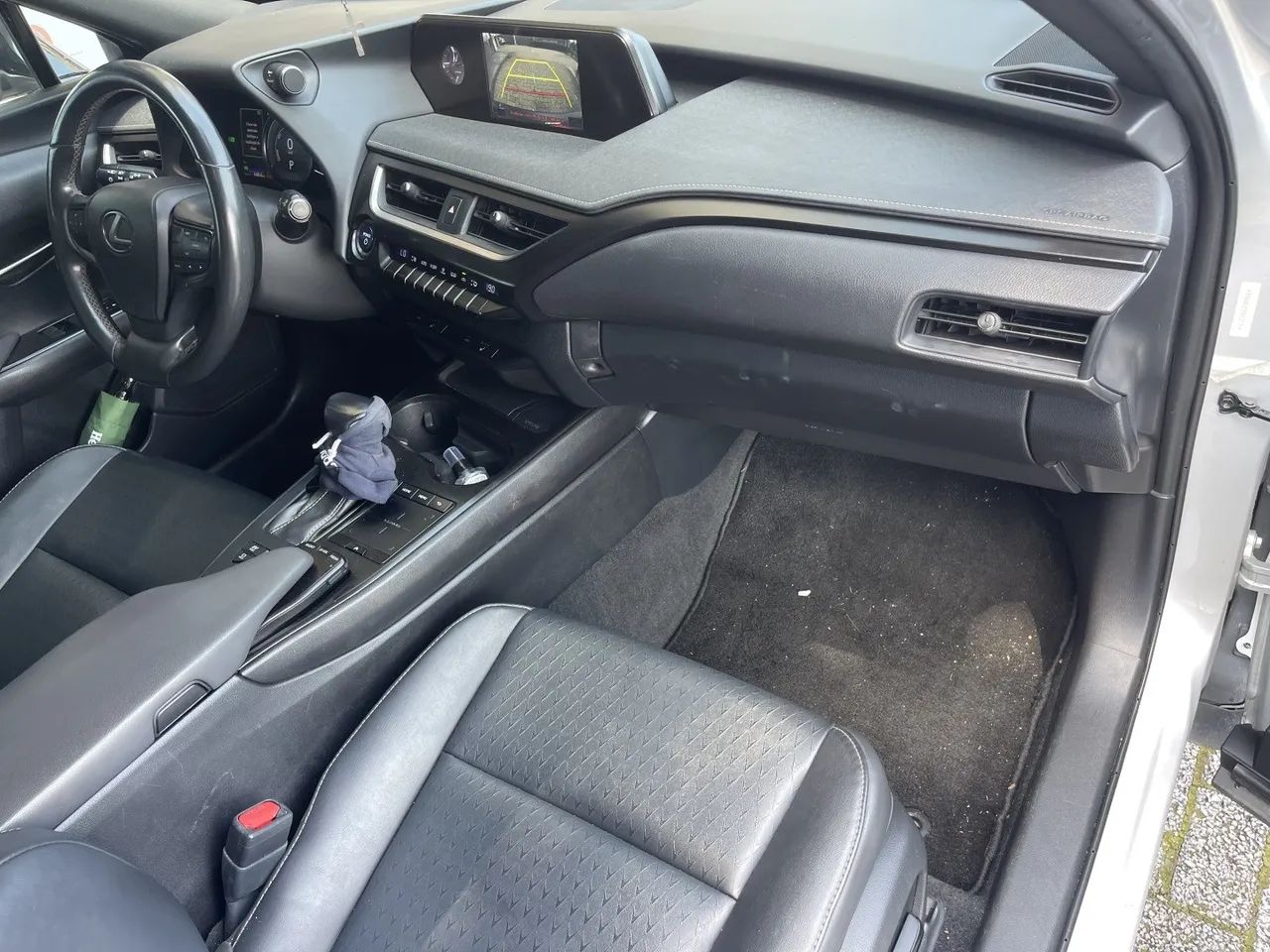 Lexus UX-250h Dynamic 2.0 16V Aut.(hybrid), foto 16 de 20
