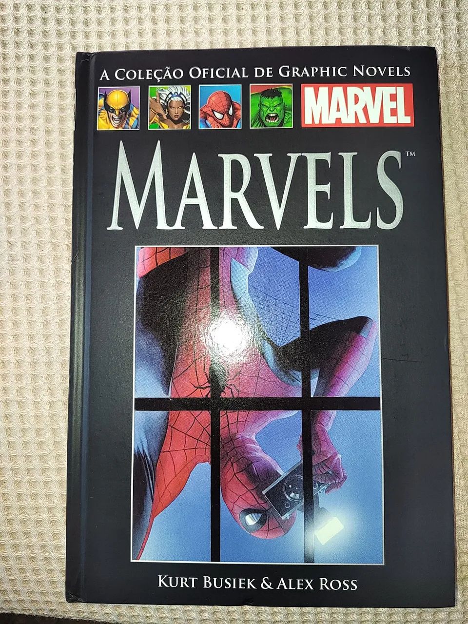 Marvels HQ capa dura + Pôster Original  - Foto 2