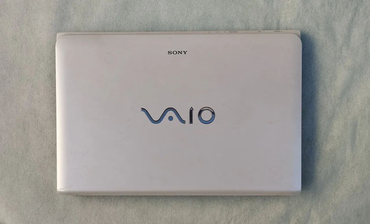 Notebook VAIO modelo SVE151J11X