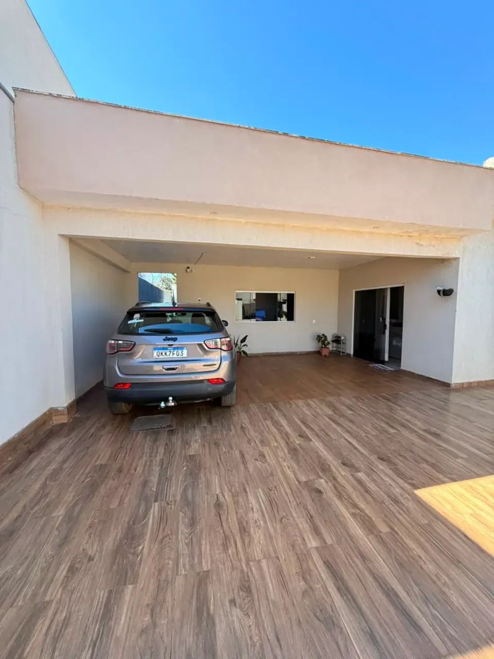 PISCINA COM HIDRO + ÁREA GOURMET + 2 SUÍTES - 300m² EM CONDOMÍNIO 24H - Foto 5