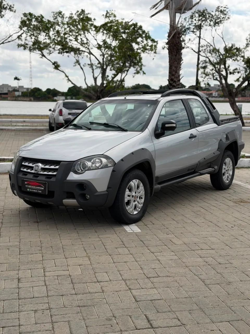Fiat Strada Adventure1.8/ 1.8 Locker Flex CD 2012 - Foto 5