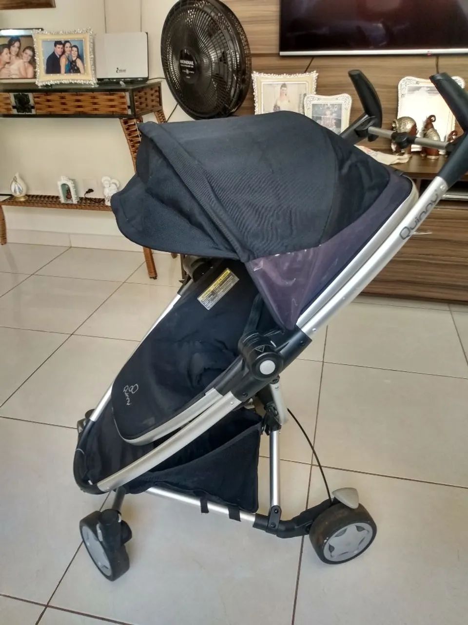 Carrinho bebê e bebê conforto 