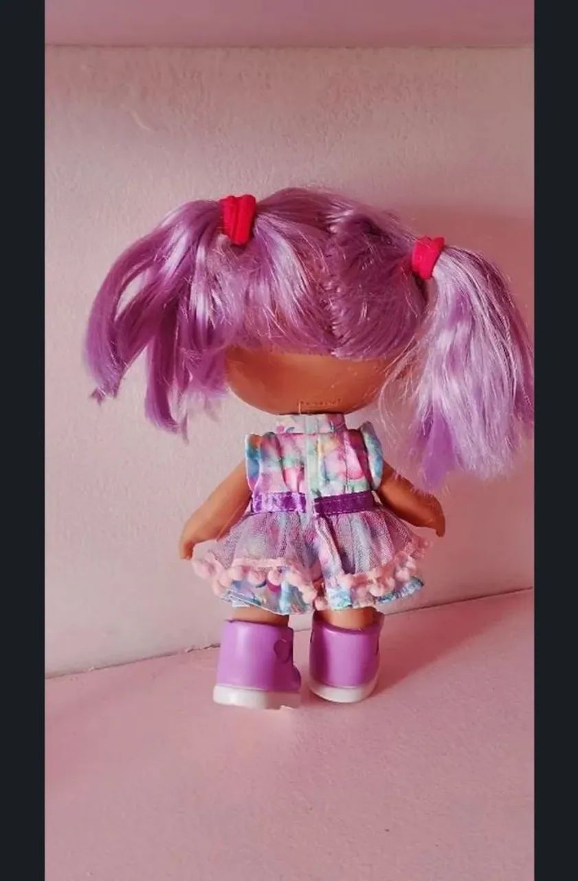 Boneca Rainbow tatoo violeta. 27cm - Foto 4