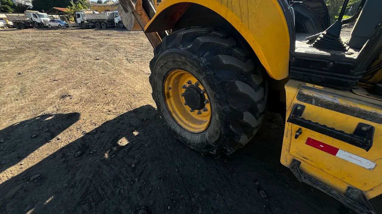 New holland  - Foto 3