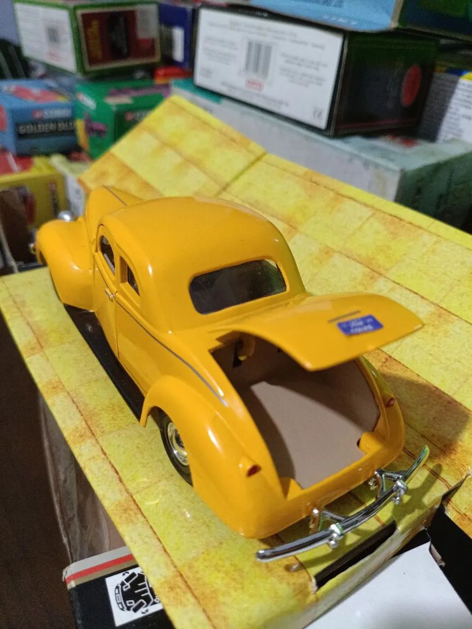 Miniatura 40 Ford coupe 1:24 Importado - Foto 3