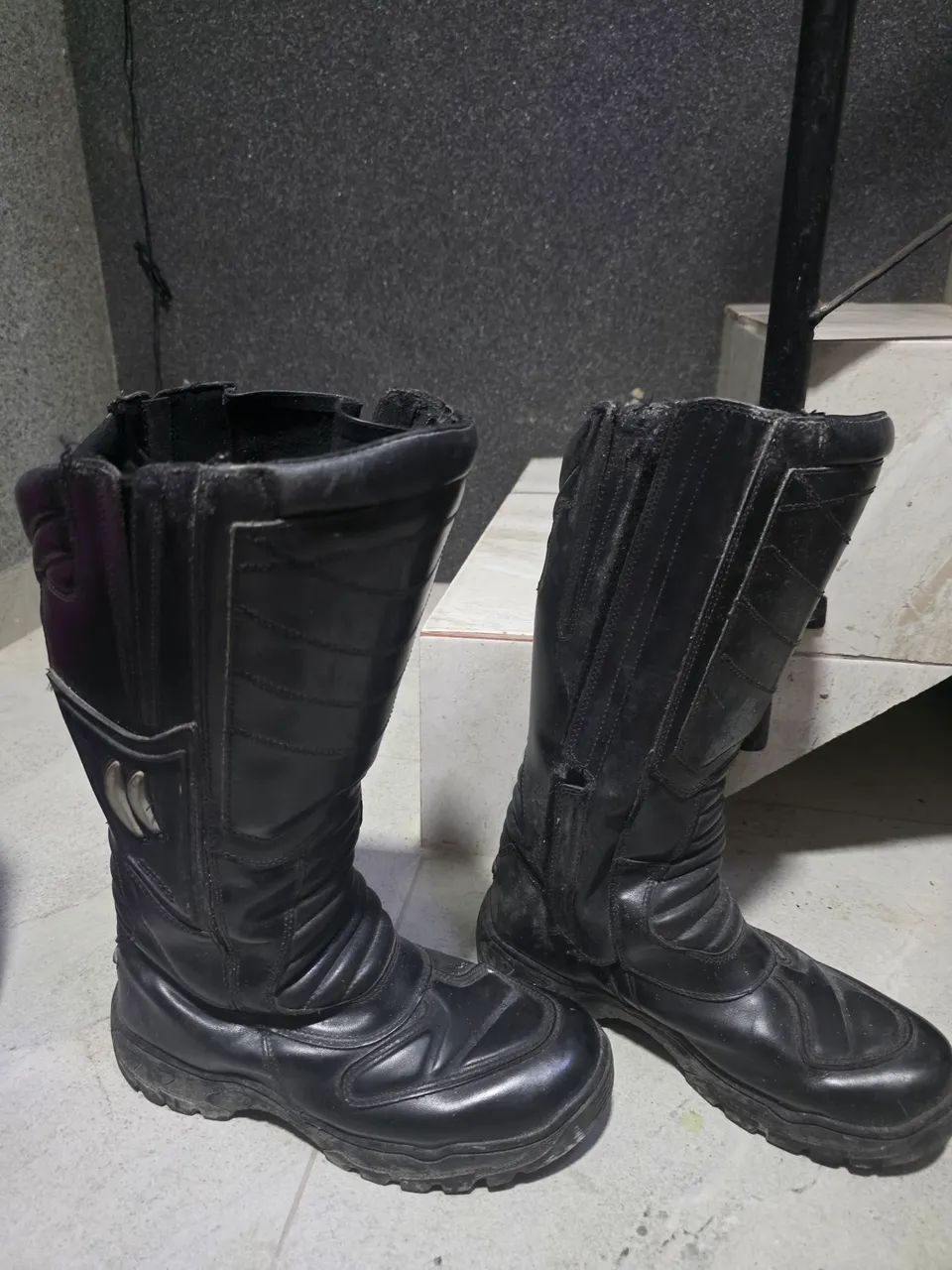 Bota cano longo 100% couro - Foto 4