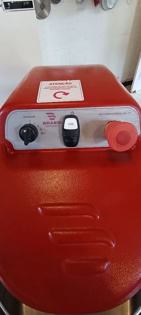 Masseira braesi 15kg ótimo estado, com carrinho.  - Foto 4