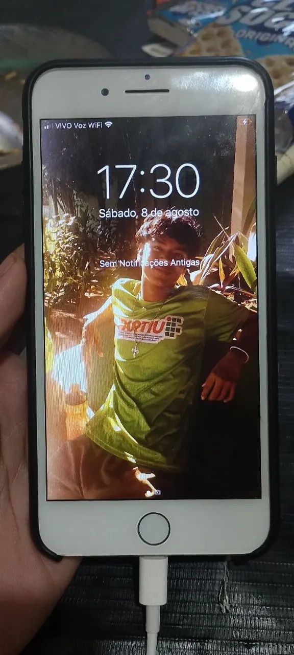 V/T iPhone 7 plus 256g 100% - Foto 4