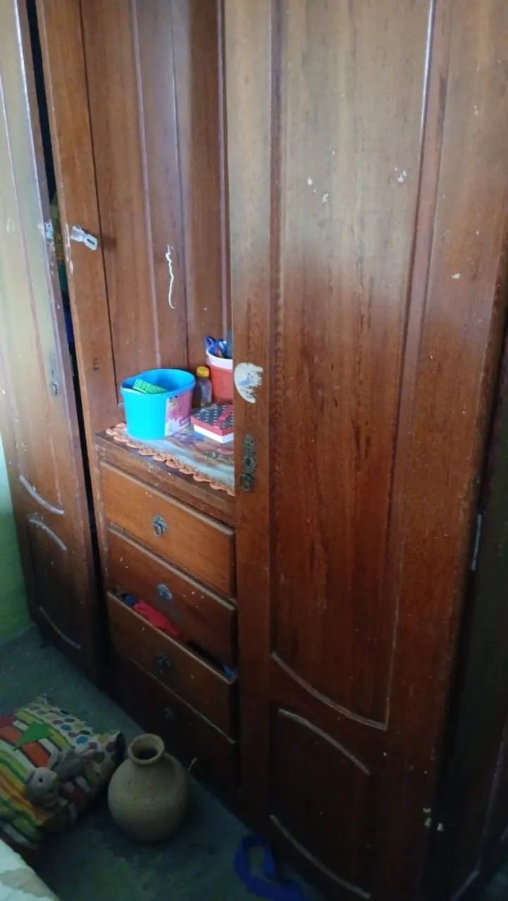 Guarda roupa de madeira  - Foto 3