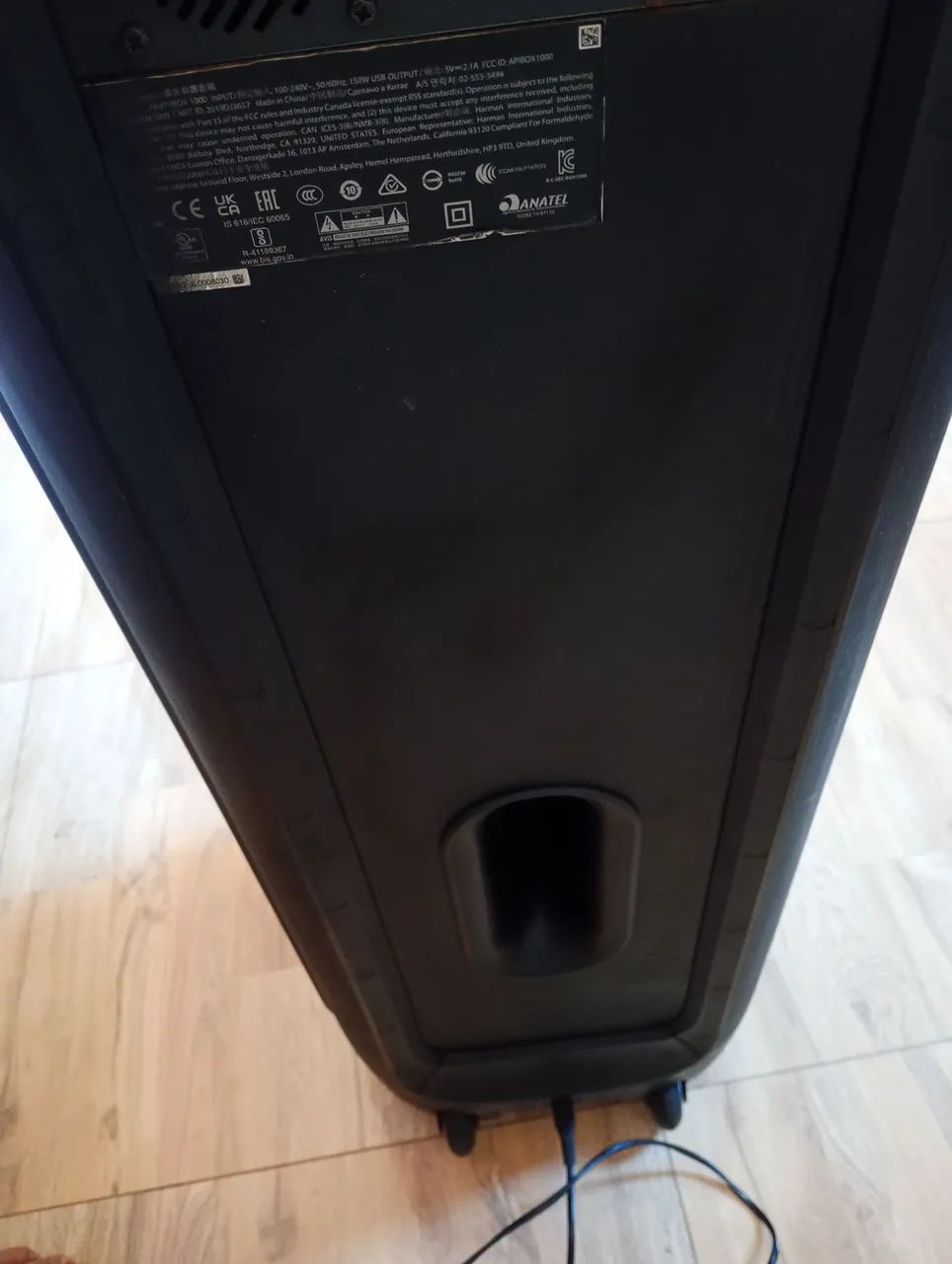 Vendo caixa JBL Partybox 1000w  - Foto 4
