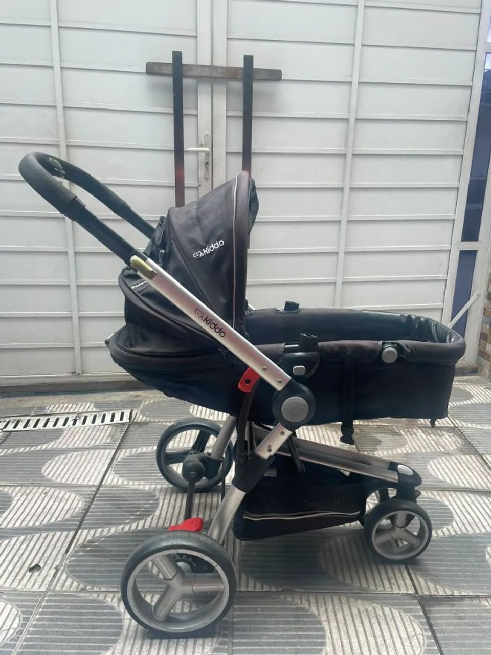 Carrinho de bebê (marca kiddo)