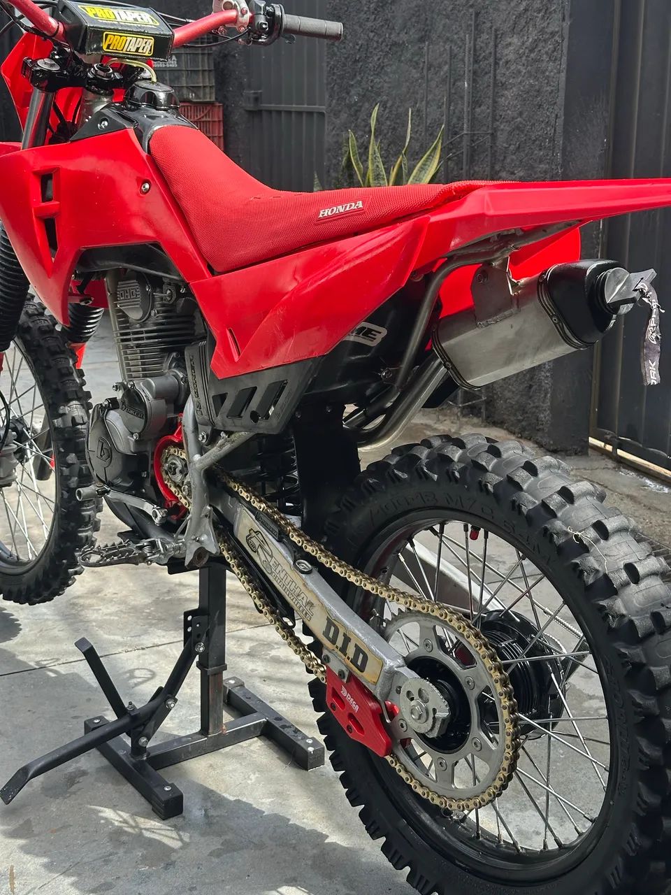 CRF 230F  - Foto 3