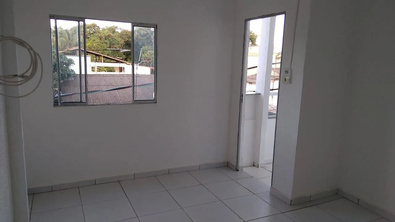 Barcelona kitnet 950 reais 