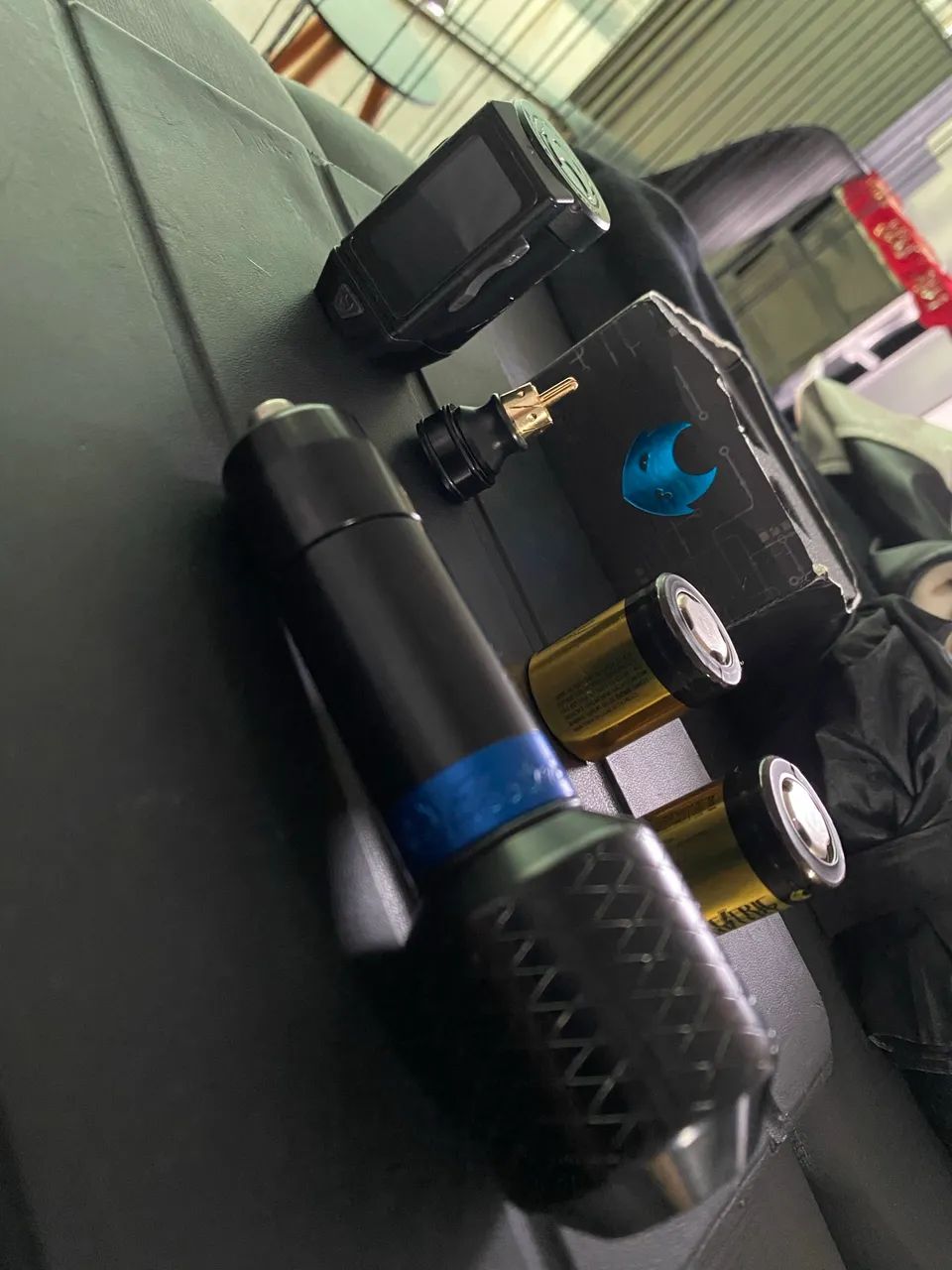 MÁQUINA TATUAGEM, FONTE E BATERIA