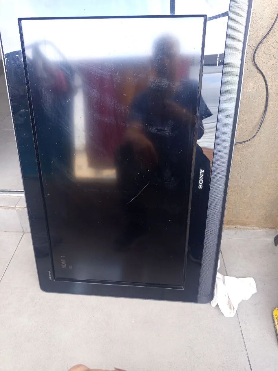 Tv Sony 32; polegadas para retirada peça tela boa liga e desliga nao sei oq é  - Foto 2