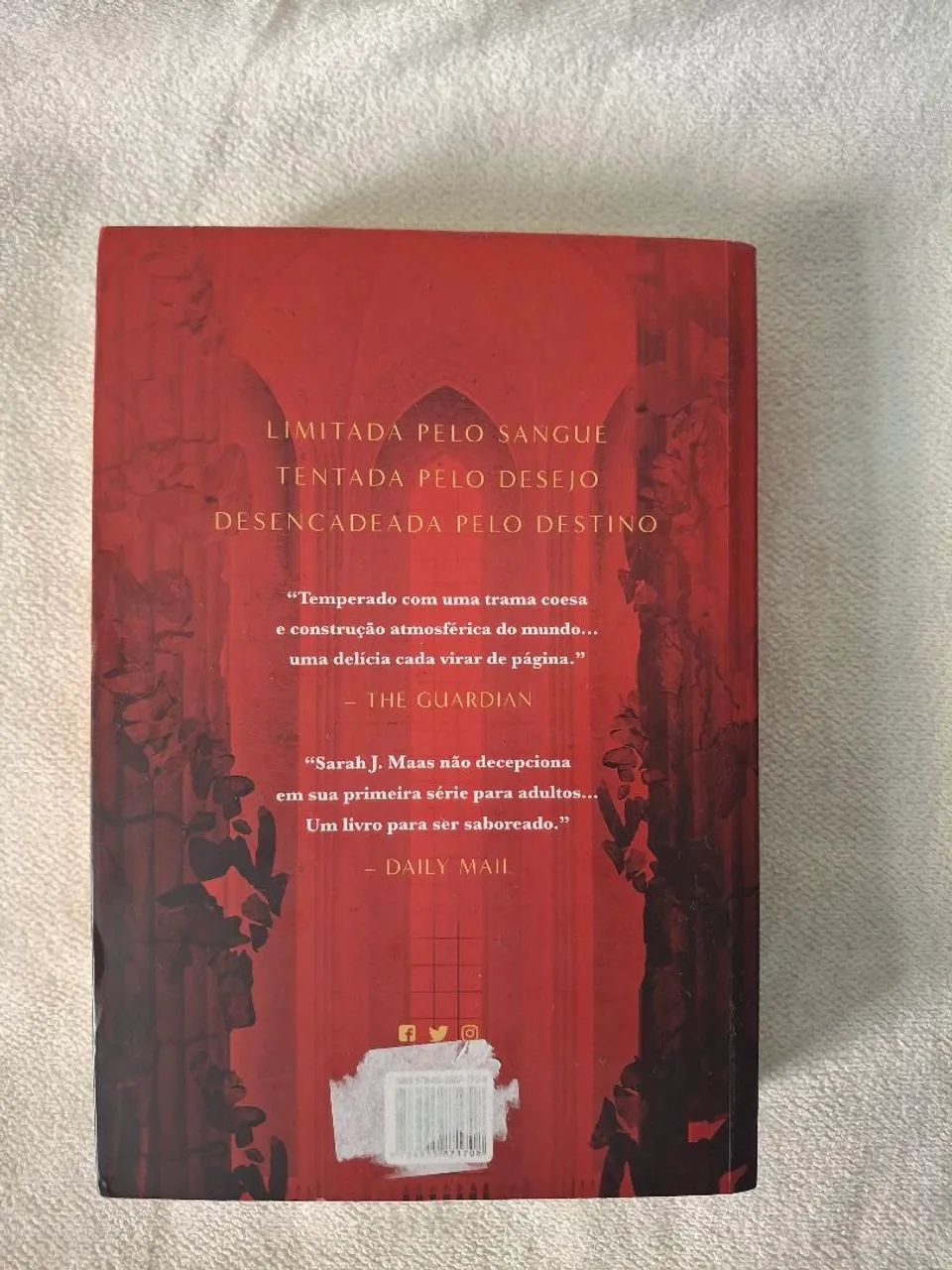 Cidade da lua crescente acotar livro - Foto 3