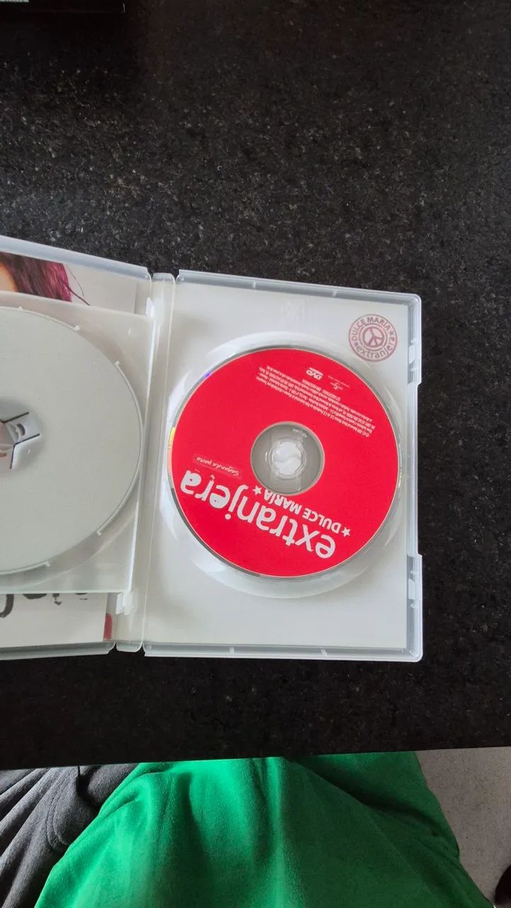 DVD + CD Extranjera Parte 2 - Dulce María - CDs, DVDs etc - Azenha