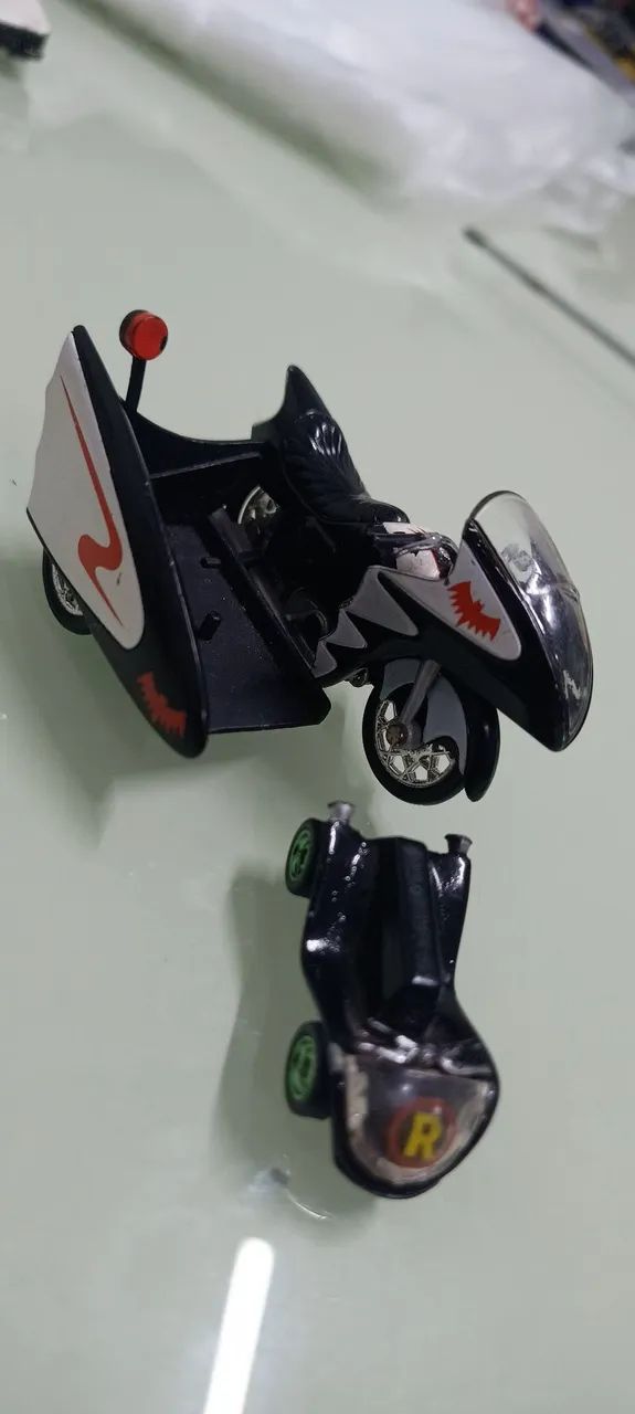 Batmóvel e Batmoto- Hot Wheels  - Foto 3
