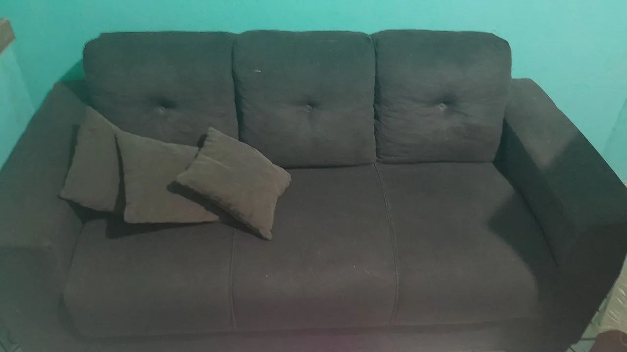 Sofá + 3 almofadas
