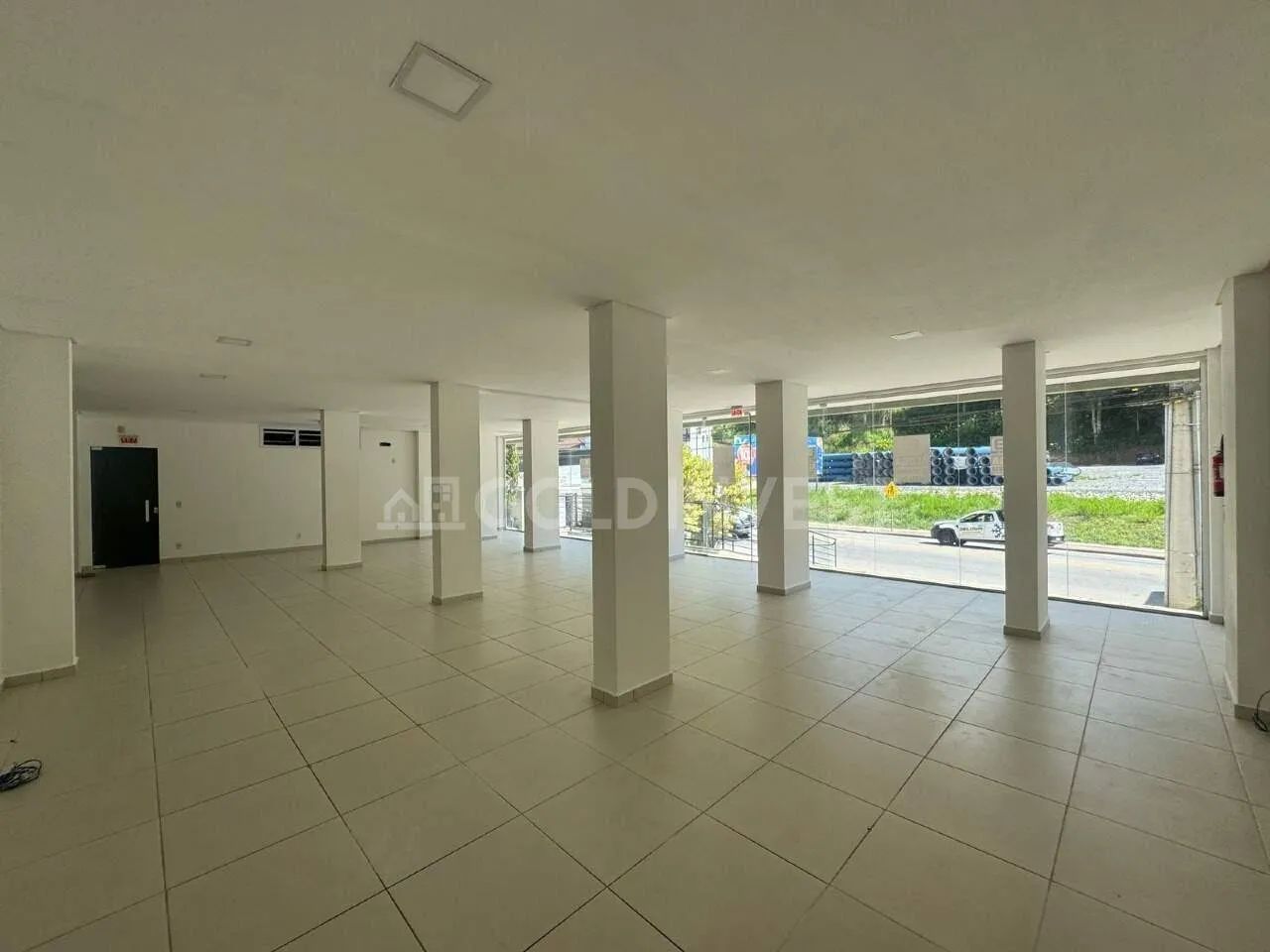 Sala comercial com 160m² no bairro Guarani!!! - Foto 3